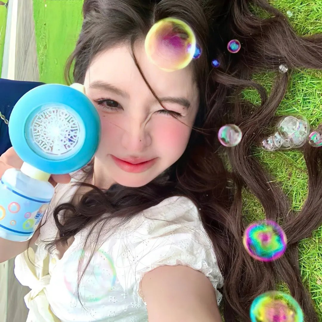 大小姐别撩了，我只想安静卧个底